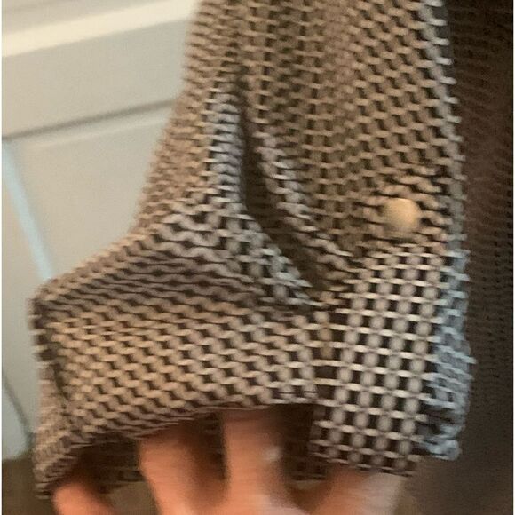 Michael Kors dressy blouse . Size 0X . Black and white , zip front , roll sleeve - Picture 7 of 7